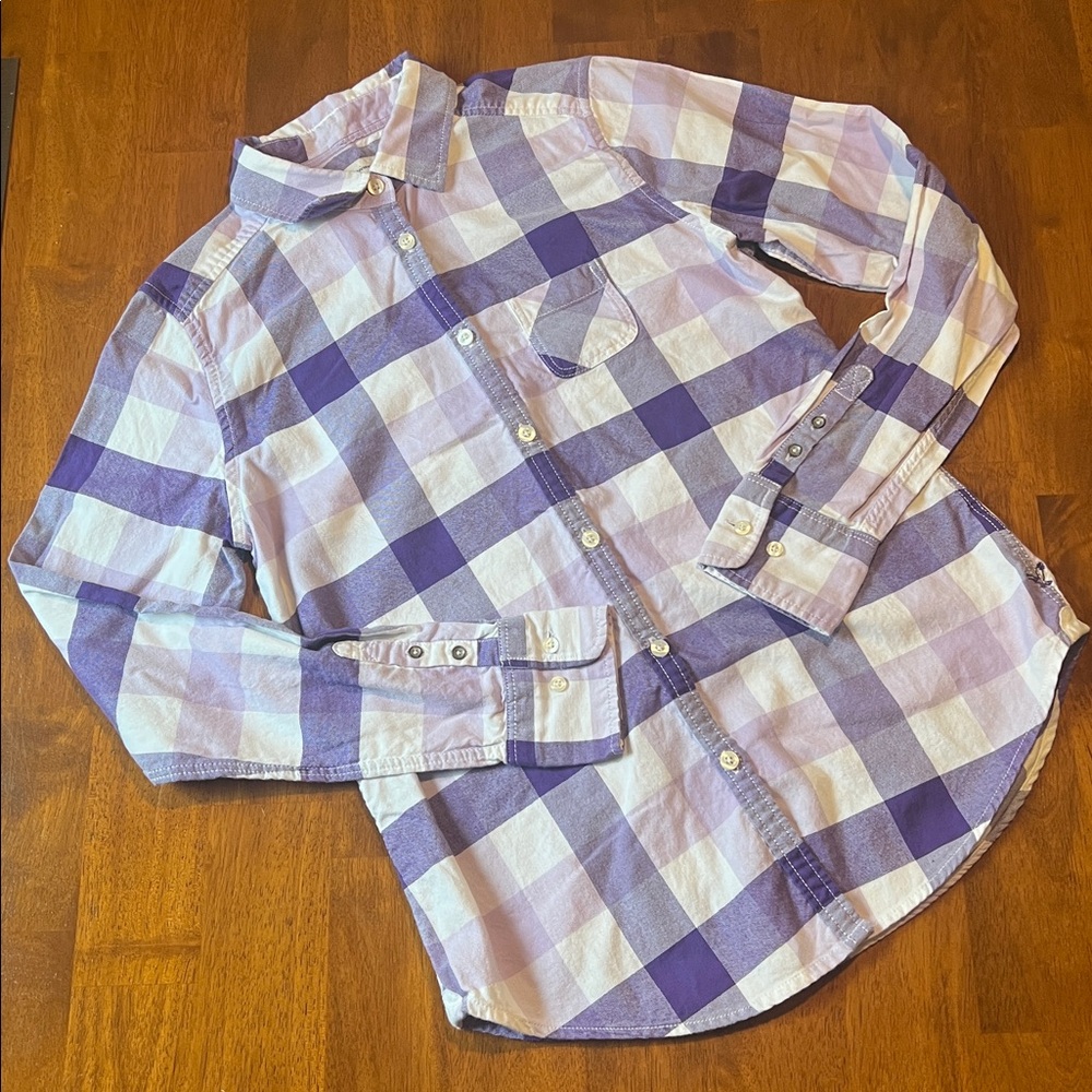 Preppy American Eagle Outfitters 100% Cotton Plaid Cabincore Button-Down Size 8